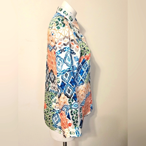 Chico's Colorful Geometric Print Button-Up Shirt EUC - Picture 5 of 7